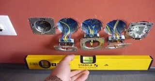 Установка розеток в Новошахтинске в октябре