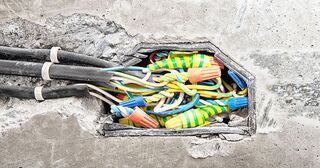 Ремонт электропроводки в Новошахтинске в октябре
